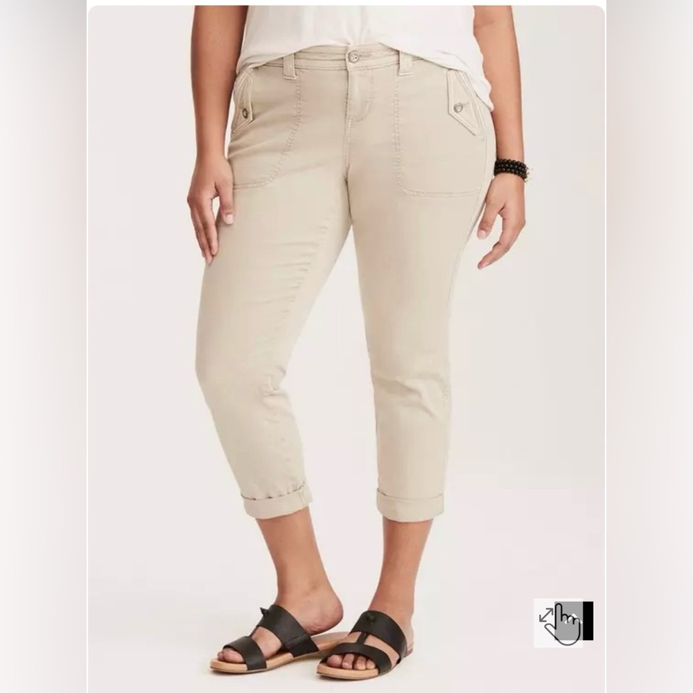 Torrid NWT Cropped Twill Military Mid Rise Cotton Pants in Light Grey size 24